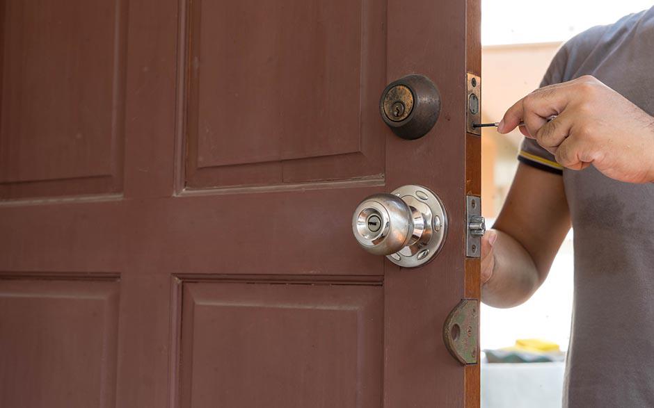 ouverture de porte Othis